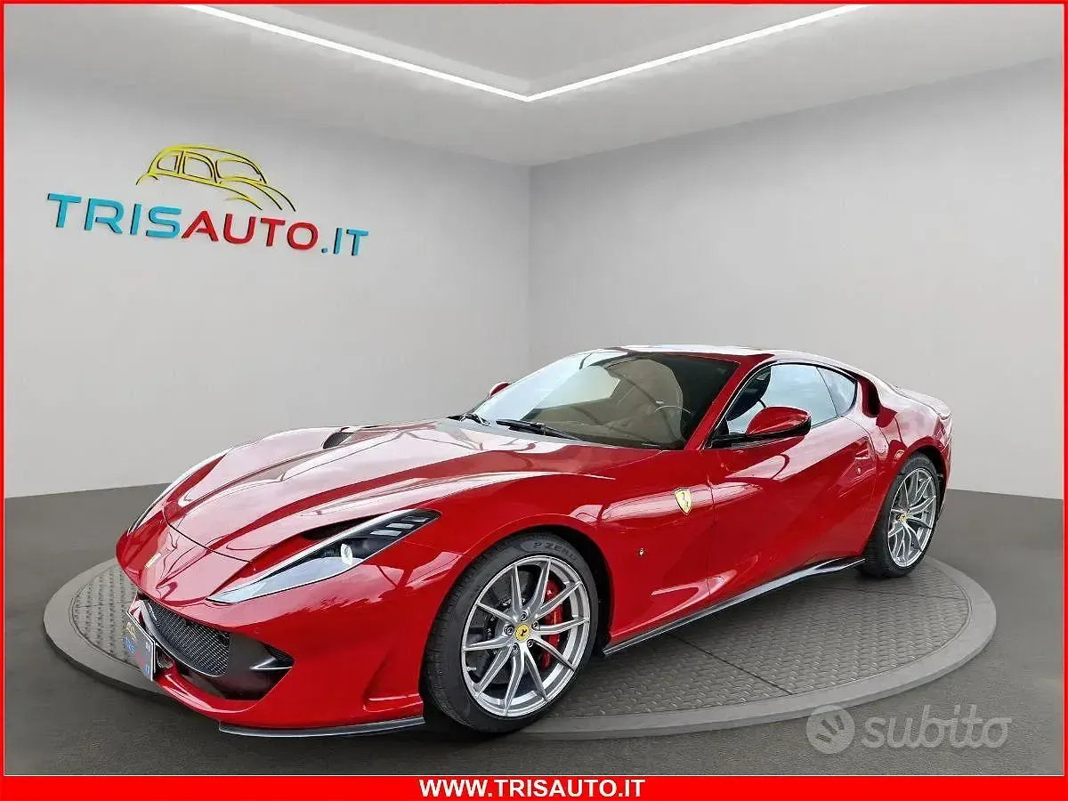 Usata Ferrari 812 810 CV (595 kW) 2019 Rosso Coupé