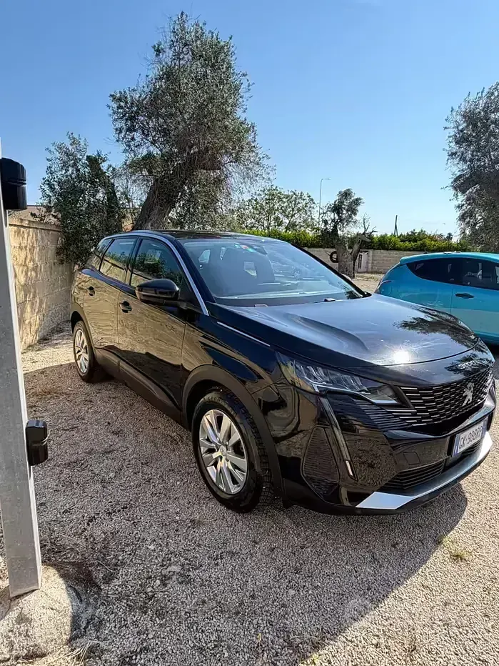 Usata Peugeot 3008 Active 131 CV (96 kW) 2022 Nero SUV