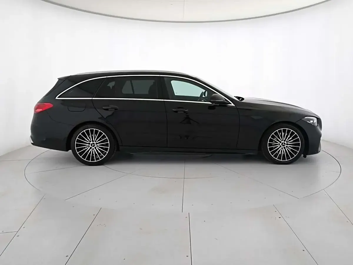 Usata Mercedes C220 Premium 200 CV (147 kW) 2021 Nero Station wagon