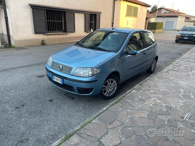 Usata Fiat Punto 60 CV (44 kW) 2007 Utilitaria