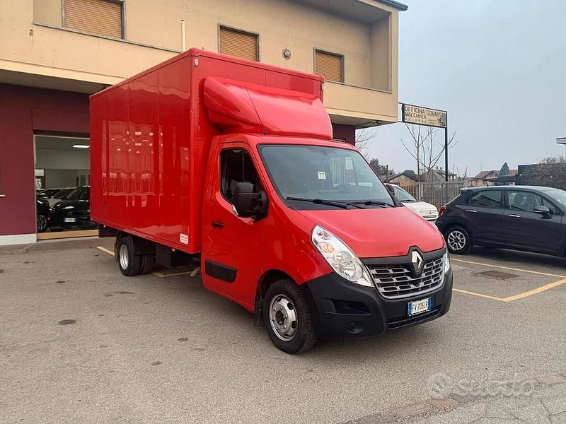 Usata Renault Master 165 CV (121 kW) 2019 Rosso Furgone
