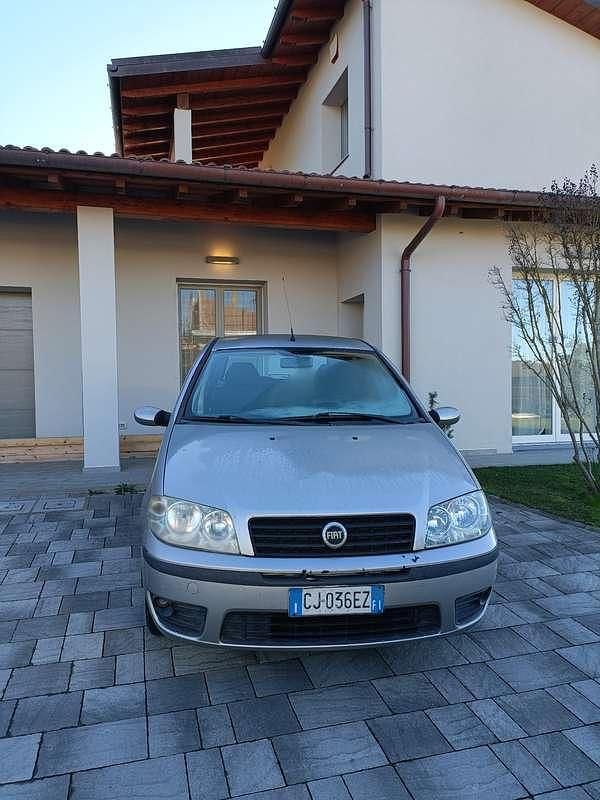 Usata Fiat Punto Dynamic 80 CV (58 kW) 2003 Berlina