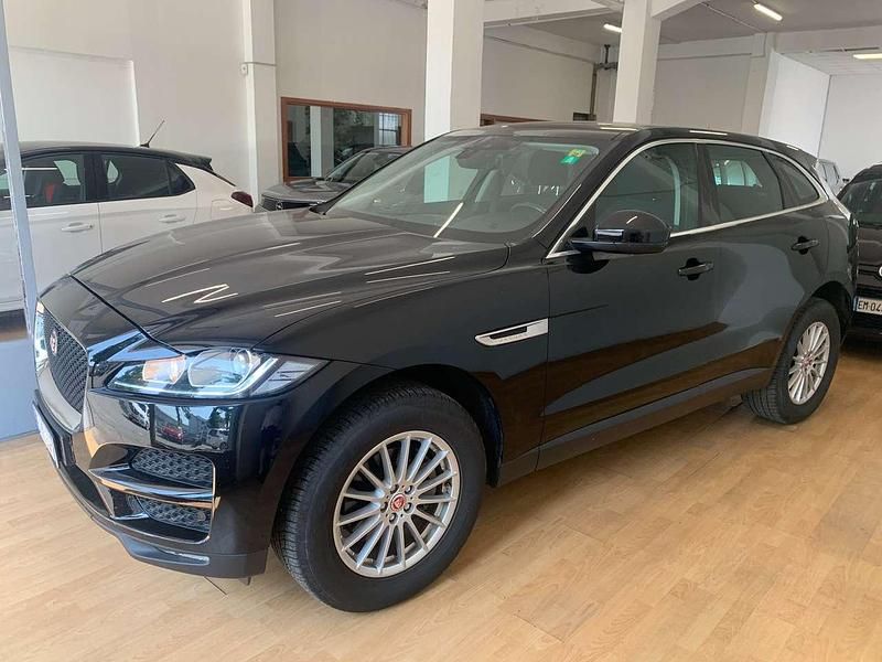 Nero Usata 2019 Jaguar F-Pace Portfolio SUV | 24.900 € (Molto cara) - Immagine 1/4