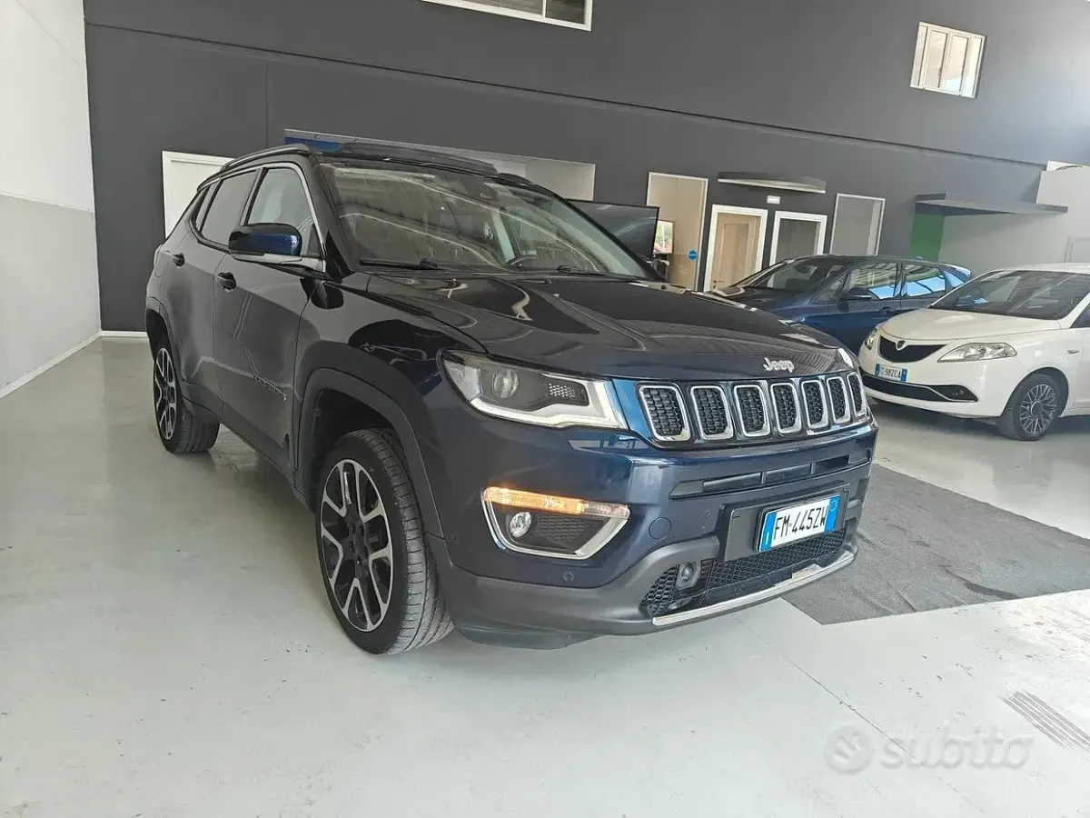 Usata Jeep Compass Limited 140 CV (102 kW) 2018 Blu SUV