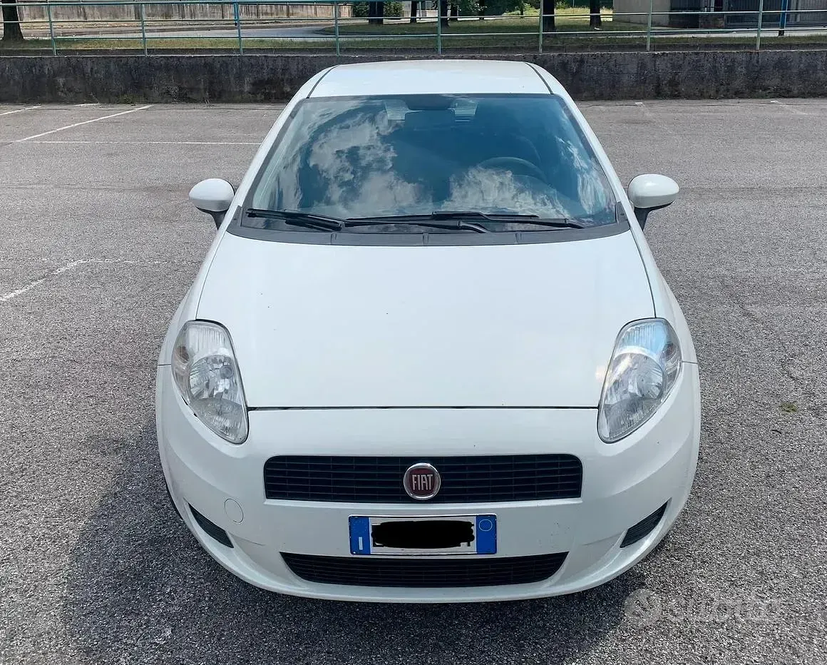 Usata Fiat Grande Punto 77 CV (56 kW) 2013 Utilitaria