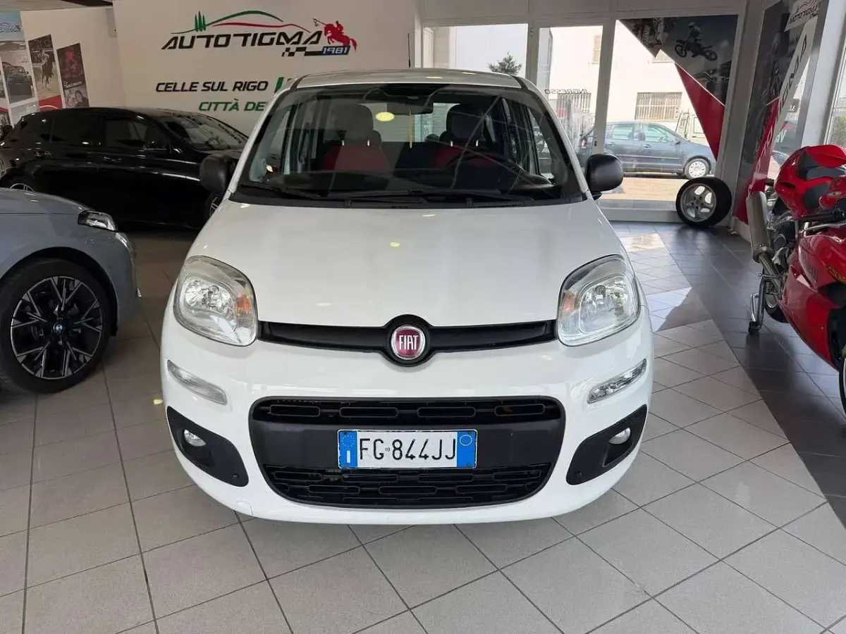 Usata Fiat Panda 80 CV (58 kW) 2016 Bianco Utilitaria