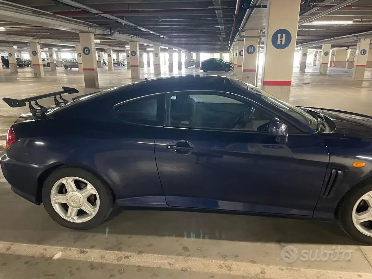 Usata Hyundai Coupé 105 CV (77 kW) 2003 Bluazzurro Coupé