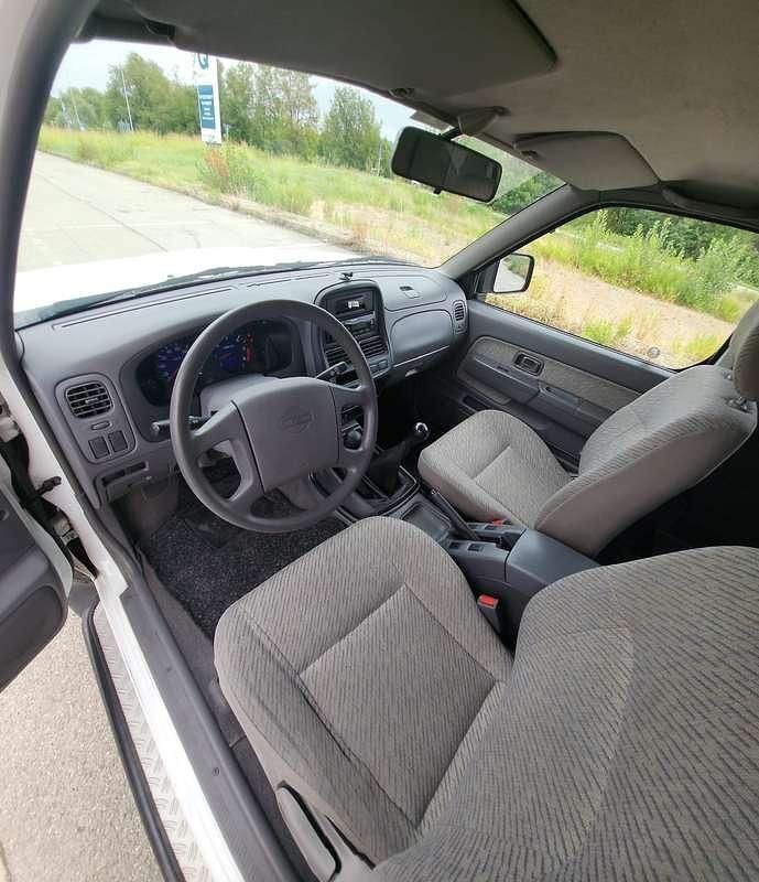 Usata Nissan King 76 CV (55 kW) 1999 Bianco Pick-up