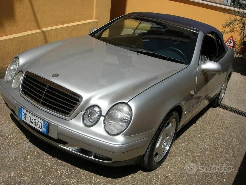 Usata Mercedes CLK230 Elegance 193 CV (141 kW) 1999 Argento Cabrio