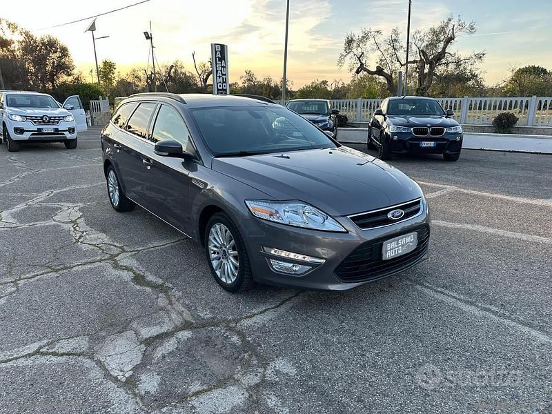 Usata Ford Mondeo 140 CV (102 kW) 2014 Grigio Station wagon