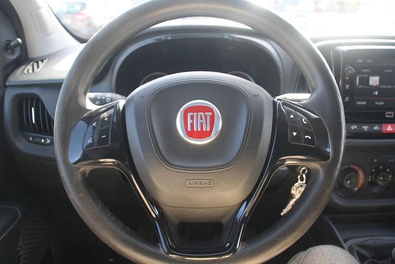 Usata Fiat Doblò Business 105 CV (77 kW) 2022 Bianco Monovolume