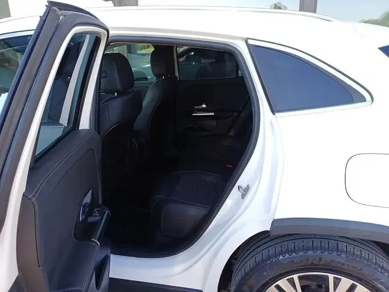 Usata Mercedes GLA200 Advanced Plus 150 CV (110 kW) 2024 Bianco polare SUV