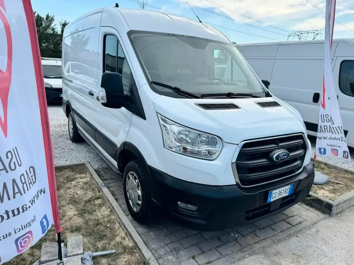 Usata Ford Transit Trend 130 CV (95 kW) 2021 Bianco
