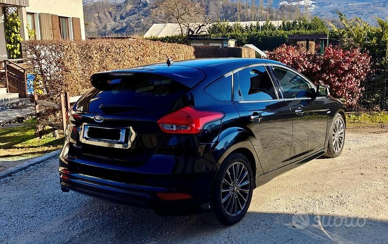 Usata Ford Focus ST-Line 120 CV (88 kW) 2018 Berlina