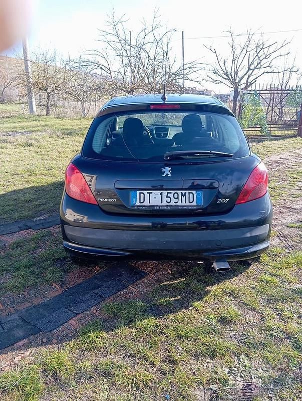 Usata Peugeot 207 70 CV (51 kW) 2009 Nero Berlina