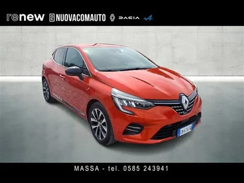 Usata Renault Clio Techno 145 CV (106 kW) 2023 Arancione Utilitaria