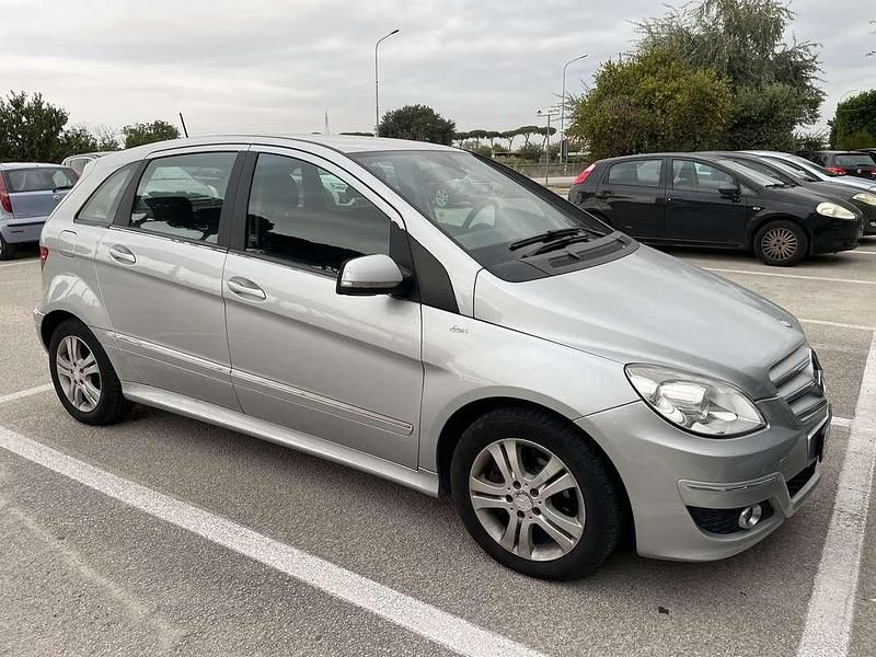 Usata Mercedes B180 Executive 109 CV (80 kW) 2012 Monovolume
