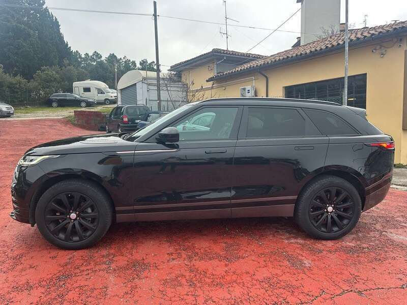 Usata Land Rover Range Rover Velar SE Dynamic 241 CV (177 kW) 2018 Nero SUV