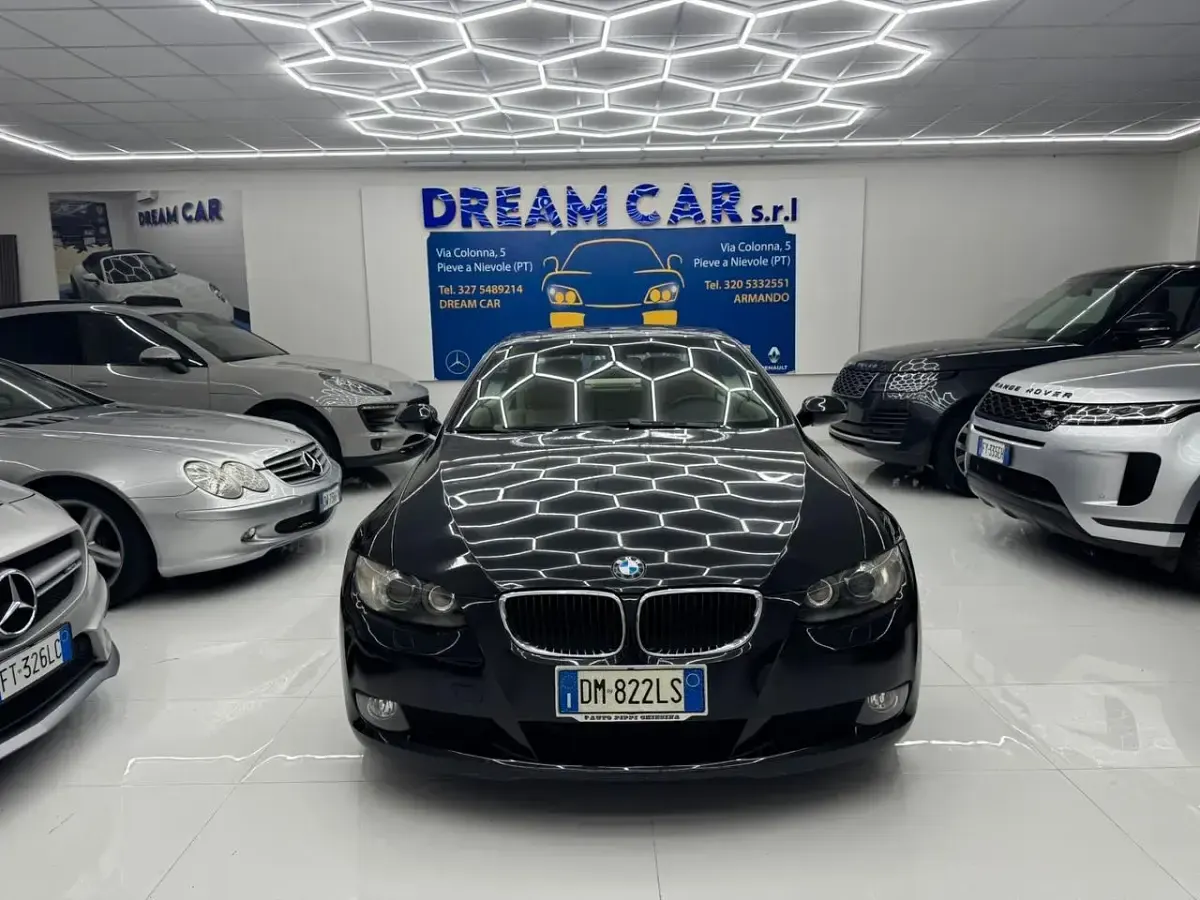 Usata BMW 320 169 CV (124 kW) 2008 Nero Cabrio