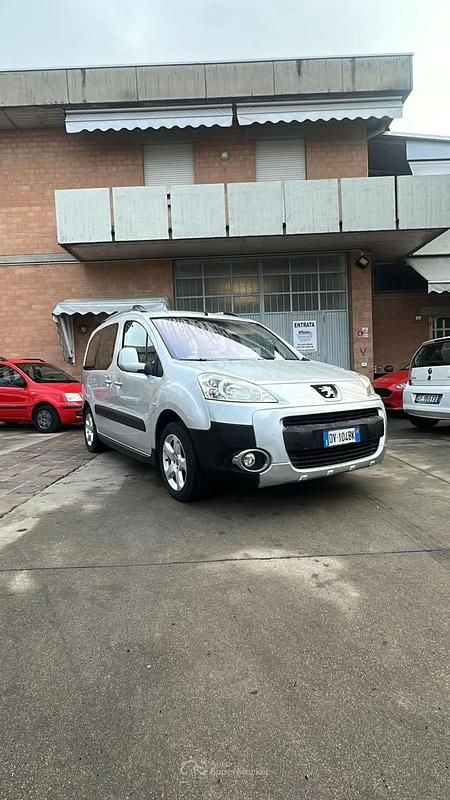 Usata Peugeot Partner 90 CV (66 kW) 2009 Monovolume