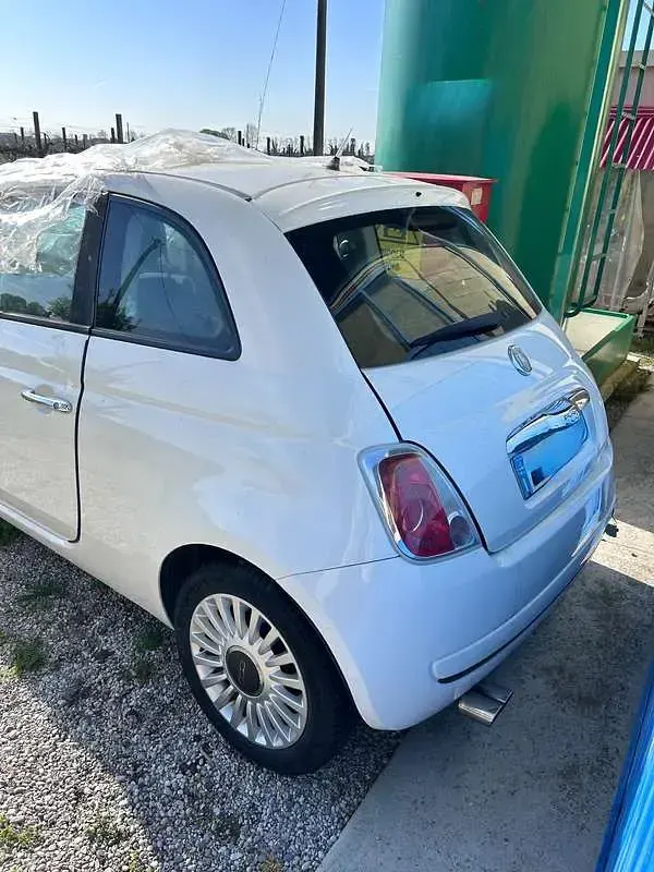 Usata Fiat 500 Lounge 69 CV (50 kW) 2008 Bianco Utilitaria