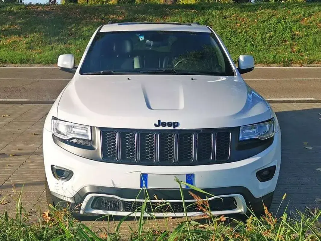 Usata Jeep Grand Cherokee Overland 286 CV (210 kW) 2014 Bianco SUV