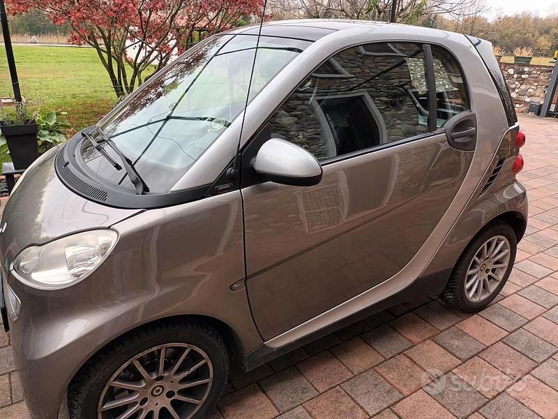 Grigio Usata 2009 Smart ForTwo Coupé Coupé | 4500 € (Ottimo prezzo) - Immagine 1/3