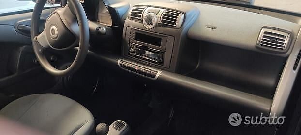 Usata Smart ForTwo Coupé Pulse 45 CV (33 kW) 2009 Grigio Utilitaria