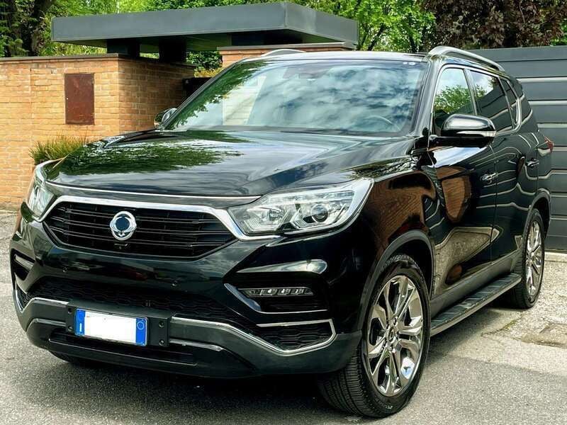 Nero Usata 2018 Ssangyong Rexton SUV | 14.970 € (Buon prezzo) - Immagine 1/4