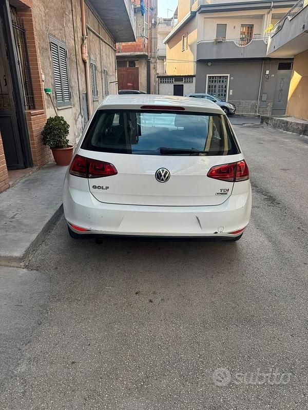 Usata VW Golf VII 110 CV (80 kW) 2015 Bianco Berlina