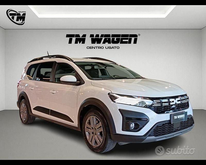 Usata Dacia Jogger Comfort 110 CV (80 kW) 2023 Bianco Monovolume