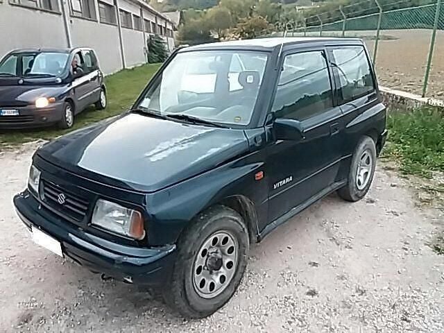 Usata Suzuki Vitara 96 CV (70 kW) 1996 Verde Station wagon