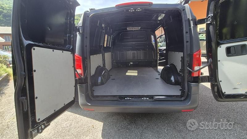 Usata Mercedes Vito 2019 Nero Furgone