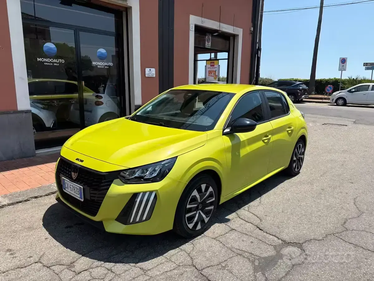 Usata Peugeot 208 Style 101 CV (74 kW) 2025 Giallo Utilitaria