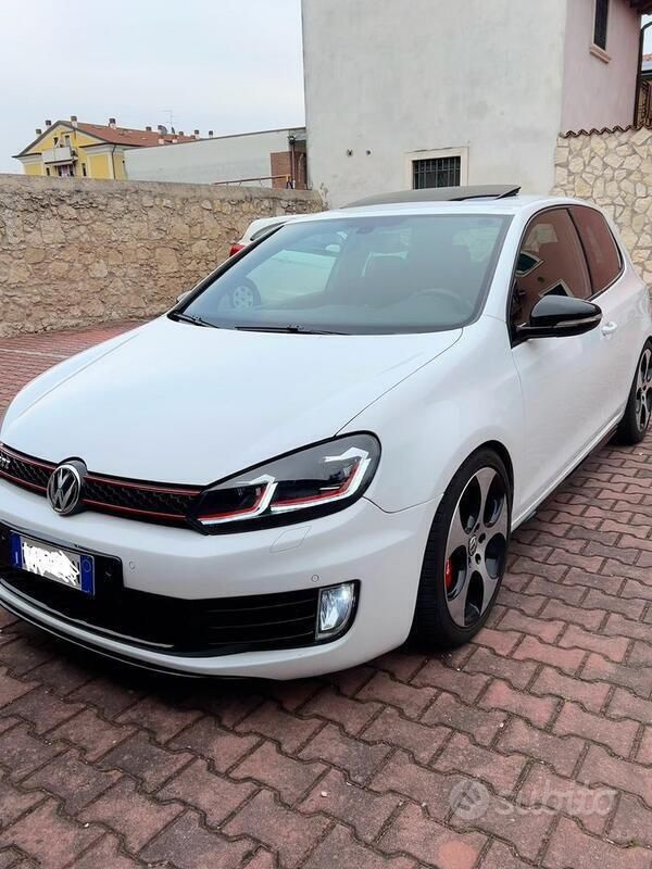 Usata 2010 VW Golf VI GTI Due volumi | 10.500 € (Buon prezzo) - Immagine 1/4