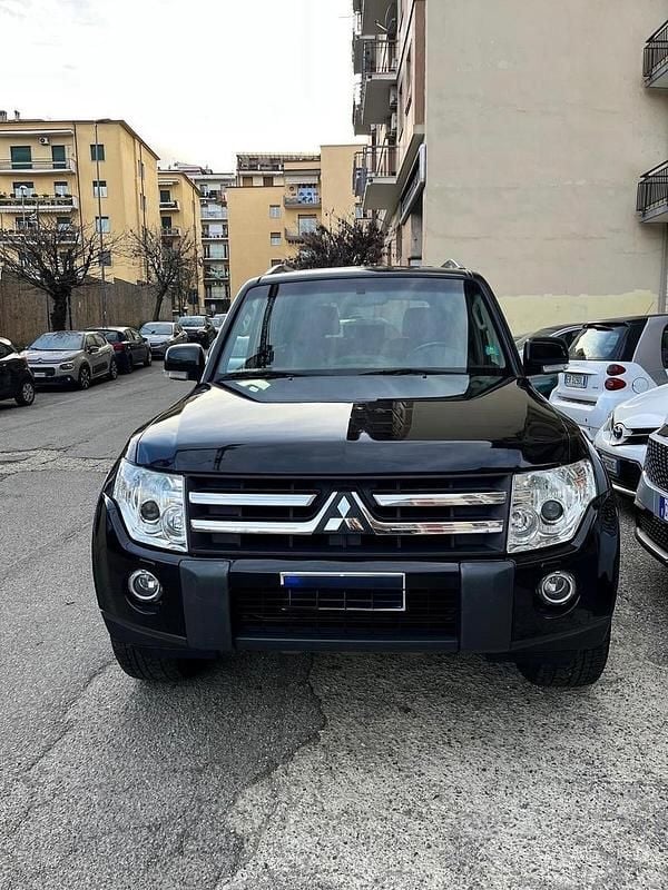 Usata Mitsubishi Pajero Instyle 169 CV (124 kW) 2008 Nero SUV