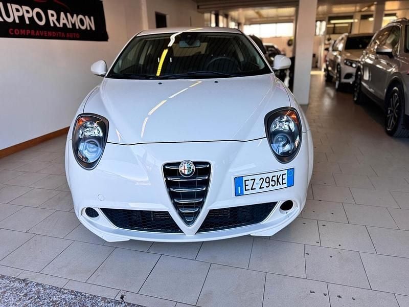 Usata Alfa Romeo MiTo Distinctive 85 CV (62 kW) 2015 Bianco Utilitaria