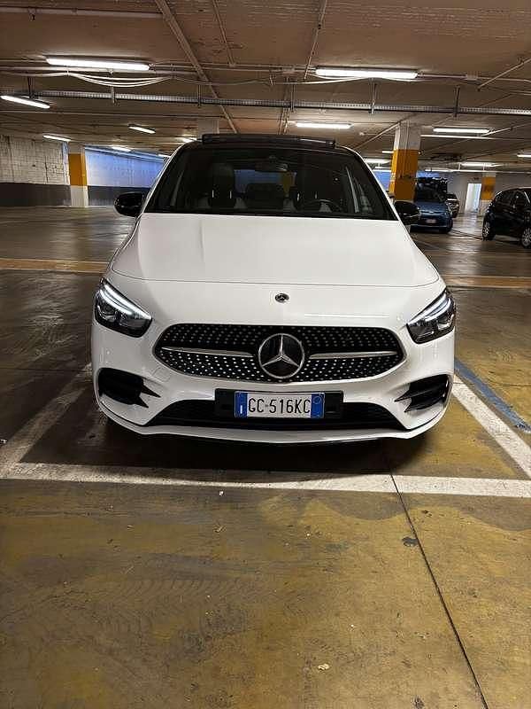 Usata Mercedes B200 Premium 150 CV (110 kW) 2020 Monovolume