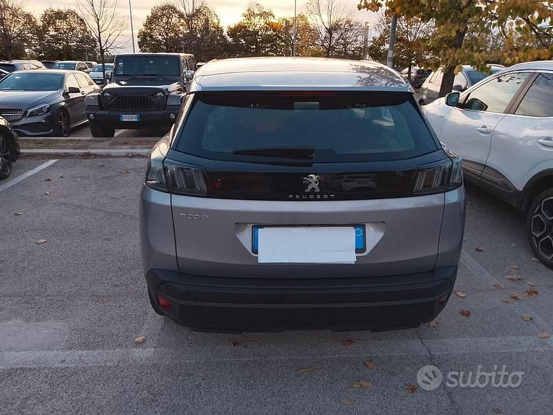 Grigio Usata 2021 Peugeot 3008 Tre volumi | 17.890 € (Super prezzo) - Immagine 1/4