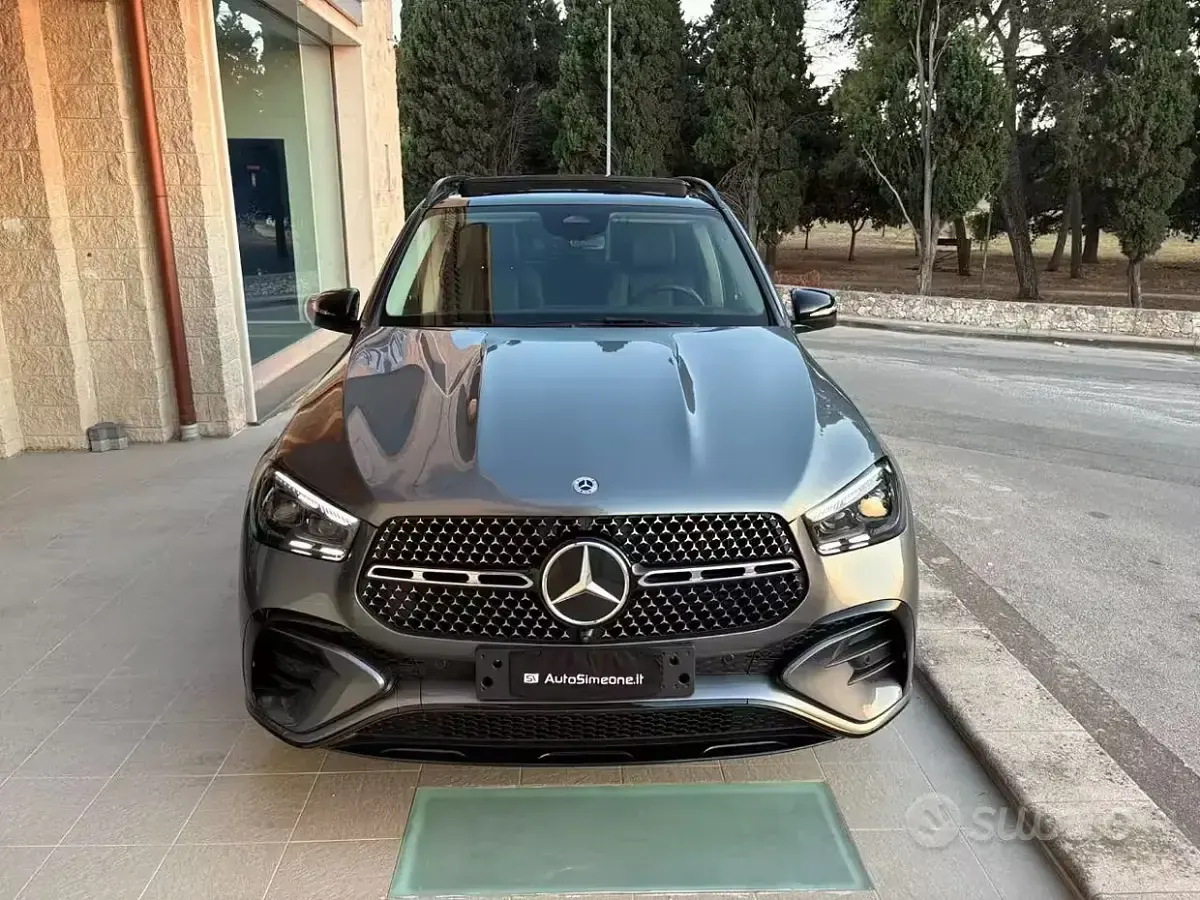 Usata Mercedes GLE350 AMG Line Premium Plus 197 CV (144 kW) 2025 Grigio scuro SUV