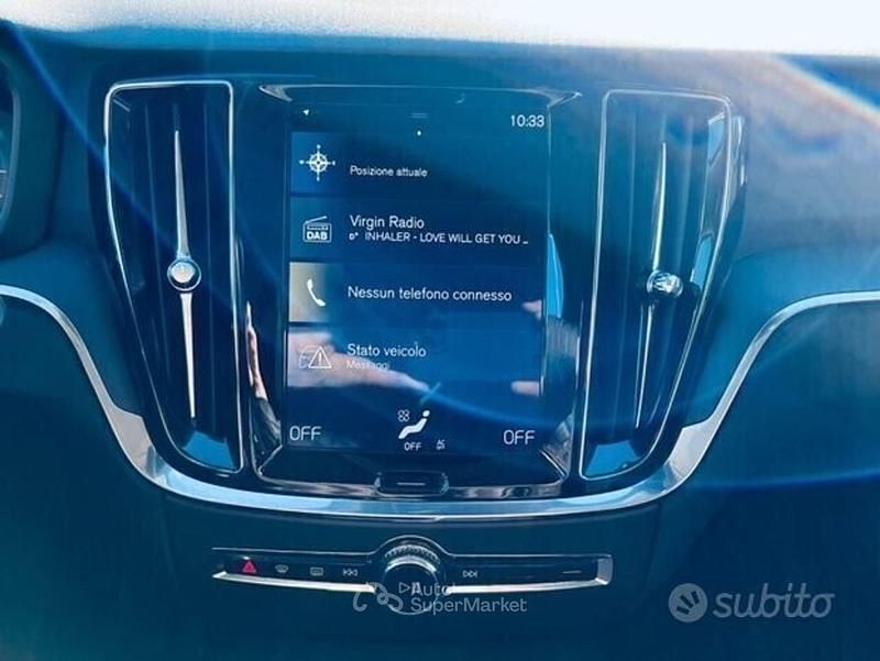 Usata Volvo V60 150 CV (110 kW) 2020 Nero Station wagon