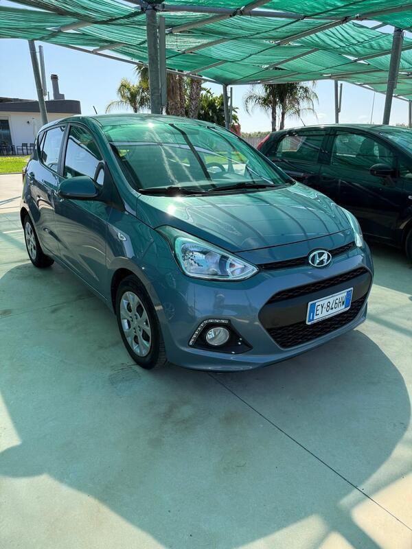 Usata Hyundai i10 69 CV (50 kW) 2015 Grigio Utilitaria