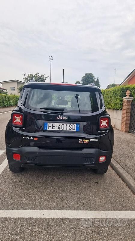 Usata Jeep Renegade 140 CV (102 kW) 2016 SUV