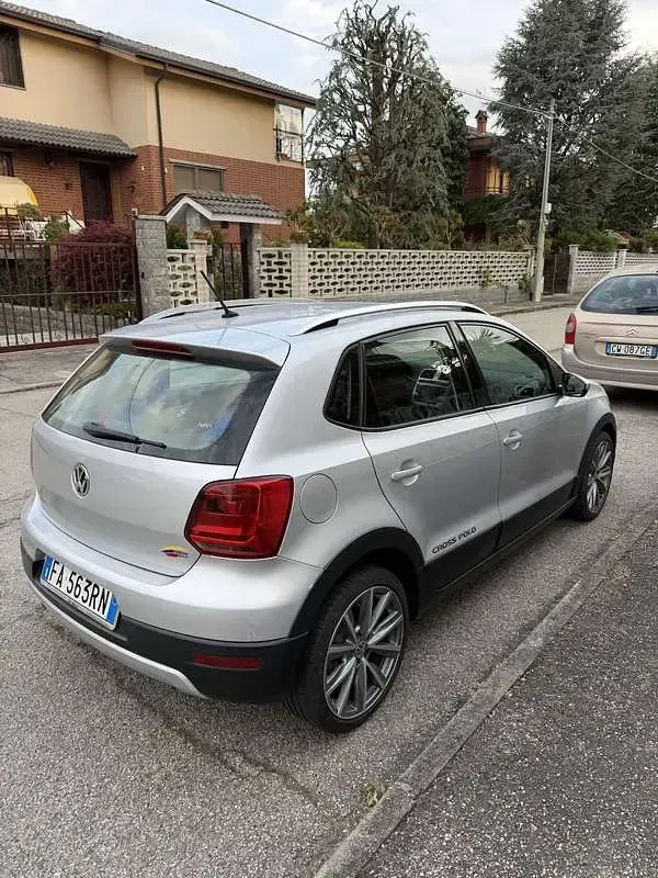 Usata VW Polo Cross 90 CV (66 kW) 2015 Utilitaria