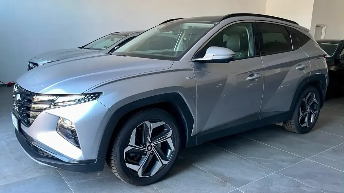 Usata Hyundai Tucson 136 CV (100 kW) 2023 Grigio SUV