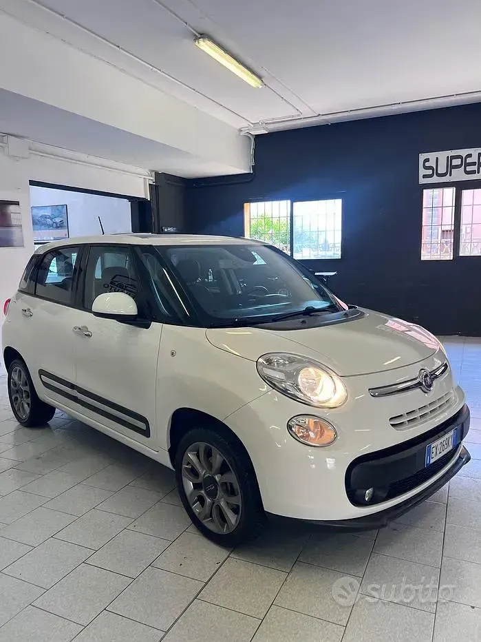 Usata Fiat 500L Lounge 80 CV (58 kW) 2014 Bianco Monovolume