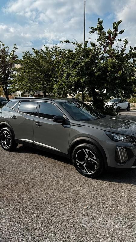 Usata Peugeot 2008 2025 Grigio SUV