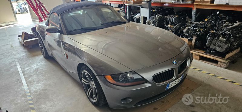 Usata BMW Z4 170 CV (125 kW) 2004 Grigio Cabrio