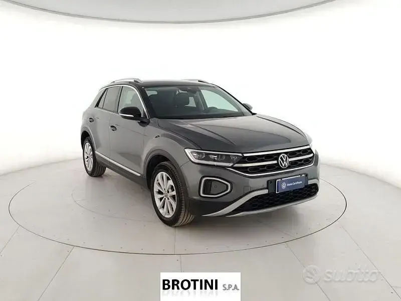 Occasion VW T-Roc Style 110 PK (80 kW) 2023 Grijs SUV