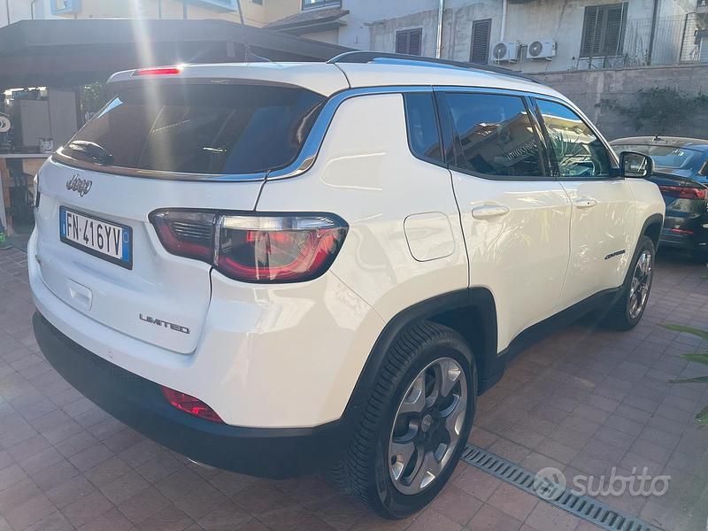 Usata Jeep Compass Limited 140 CV (102 kW) 2018 Bianco SUV